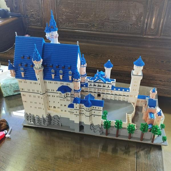 Lezi 8020 World Architecture New Swan Stone Castle Tree 3D Model DIY Mini Diamond Blocks Bricks - LOZ MALL