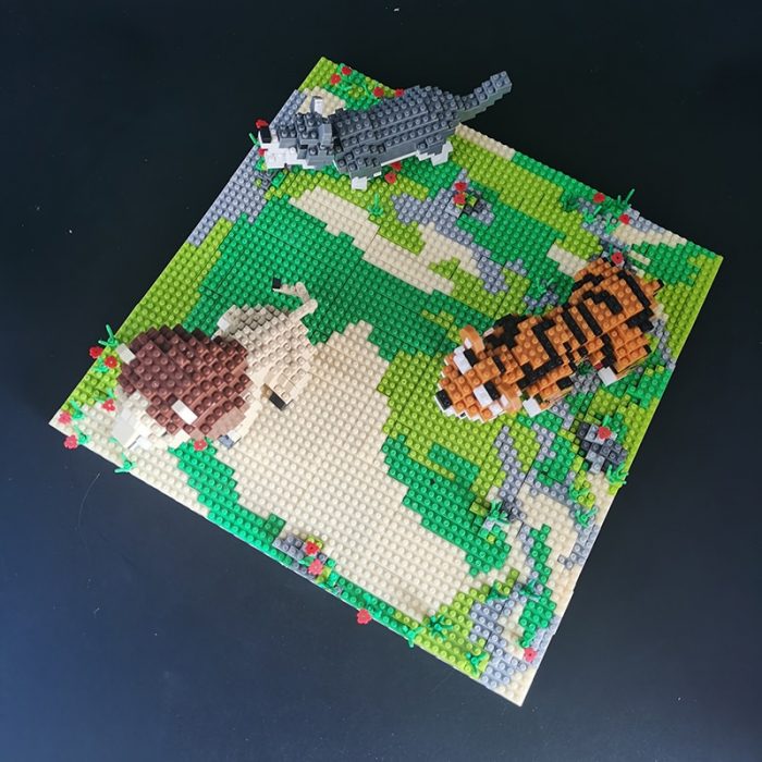 PZX 6630 Animal World Lion Tiger Wolf Flower Meadow Model DIY Mini Diamond Blocks Bricks Building 5 - LOZ MALL