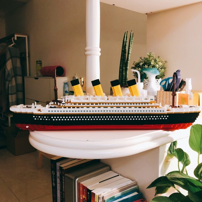 PZX 9913 Titanic Ship Cruise Boat British Passenger Liner Model Mini Diamond Blocks Bricks Building Toy 5 - LOZ MALL